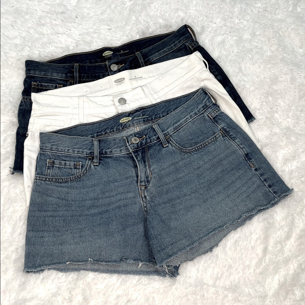 BUNDLE Old Navy Shorts - Medium Wash, White Denim, Dark Wash - Size 2 (EUC)